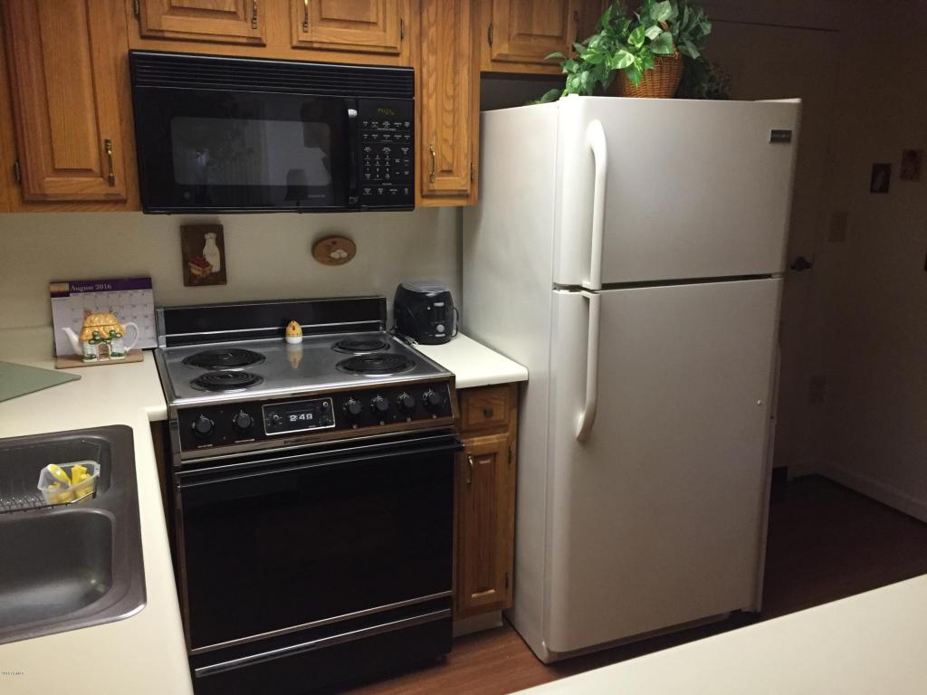 10330 W THUNDERBIRD Boulevard, Sun City, AZ 85351