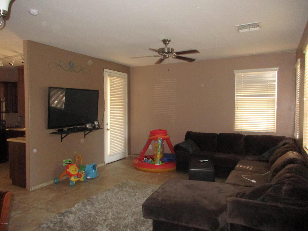 10020 W Kingman Street, Tolleson, AZ 85353