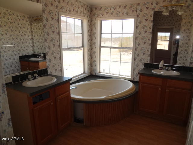 37307 W Osborn Road, Tonopah, AZ 85354