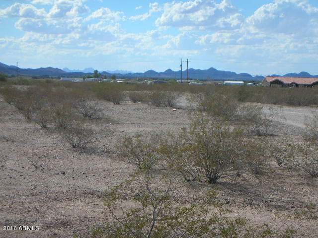 999 N Wintersburg Road, Tonopah, AZ 85354