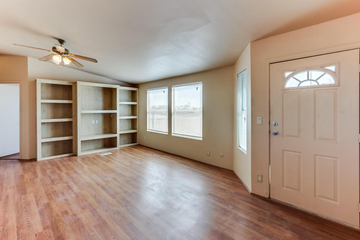 1215 N 381st Avenue, Tonopah, AZ 85354