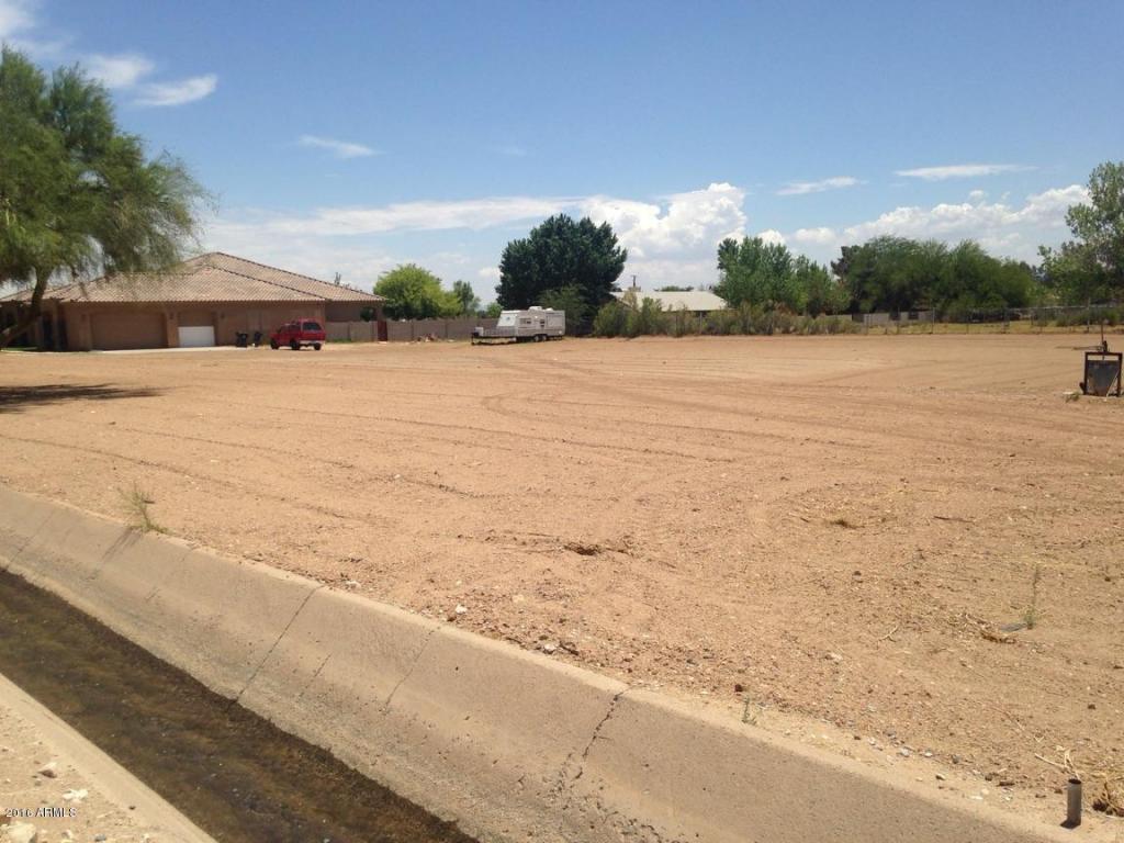 17199 W PEORIA Avenue, Waddell, AZ 85355