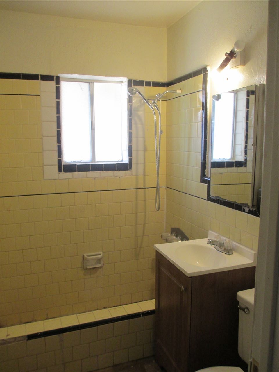 1045 S 10 AVE, Yuma, AZ 85364