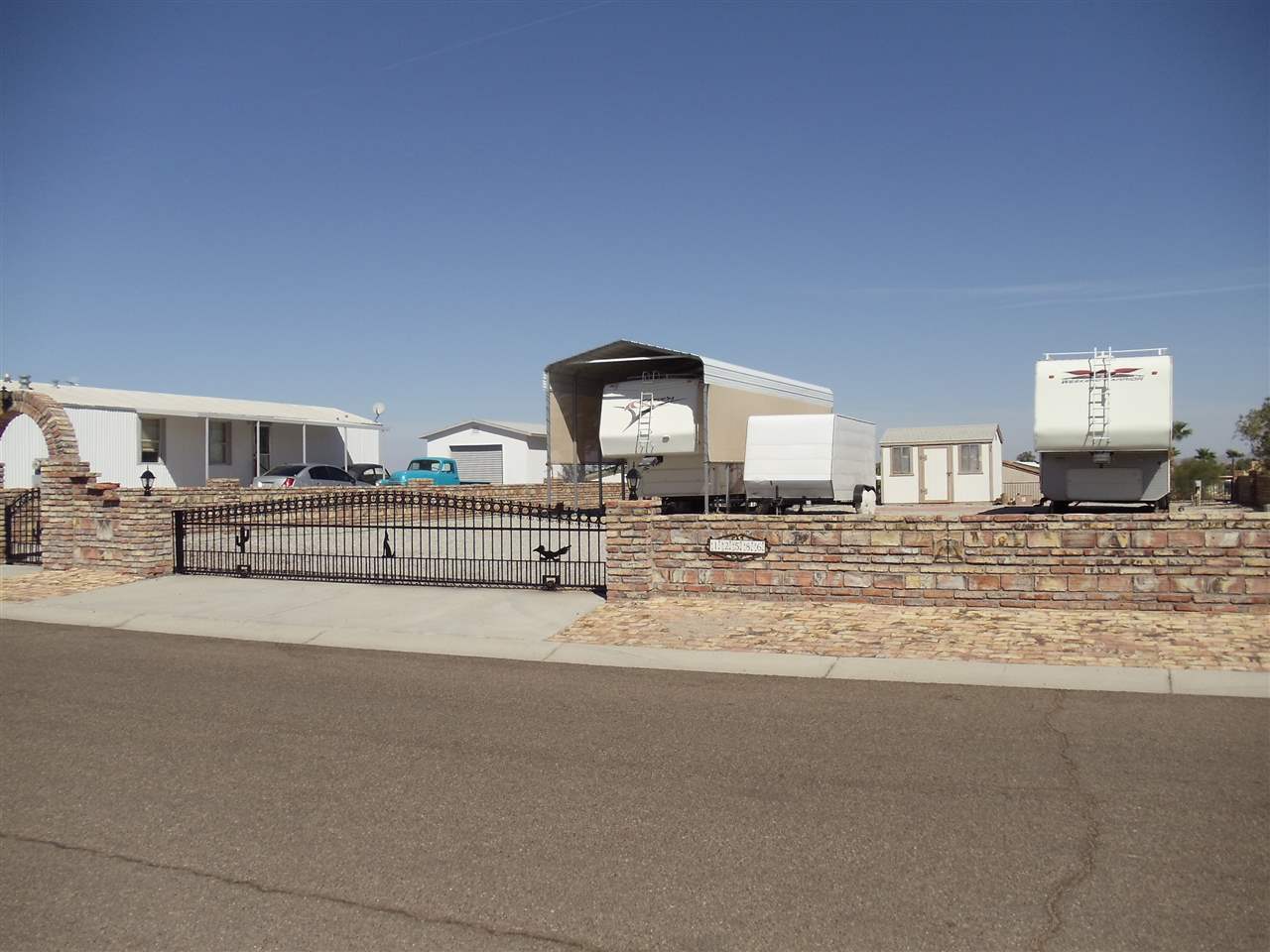 12586 E 46 DR, Yuma, AZ 85367