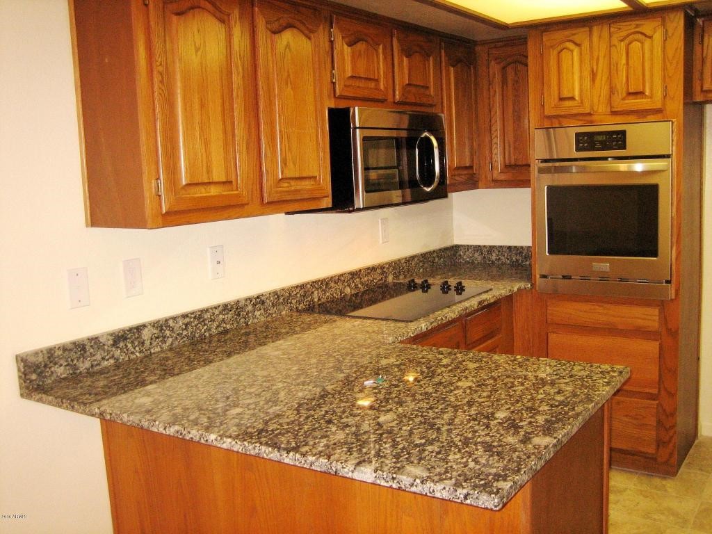 17404 N 99th Avenue, Sun City, AZ 85373