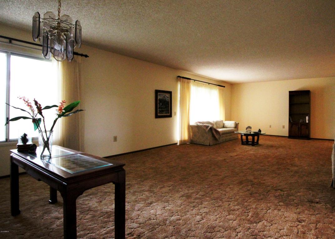 18440 N CONESTOGA Drive, Sun City, AZ 85373
