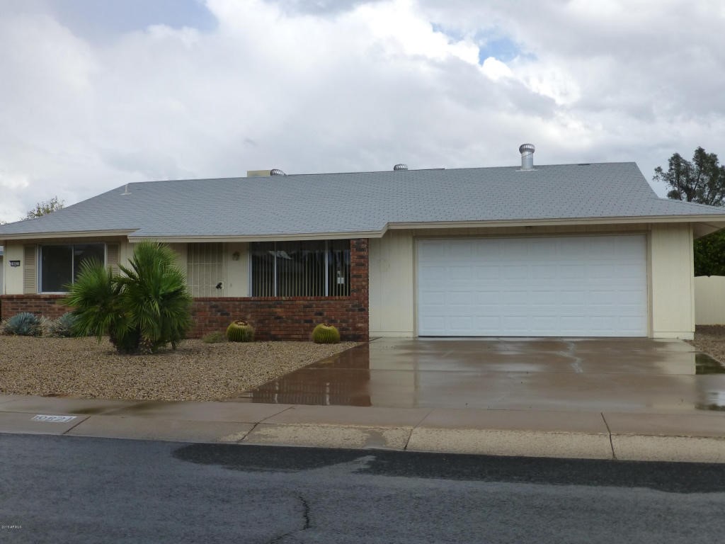 19821 N 99th Drive, Sun City, AZ 85373