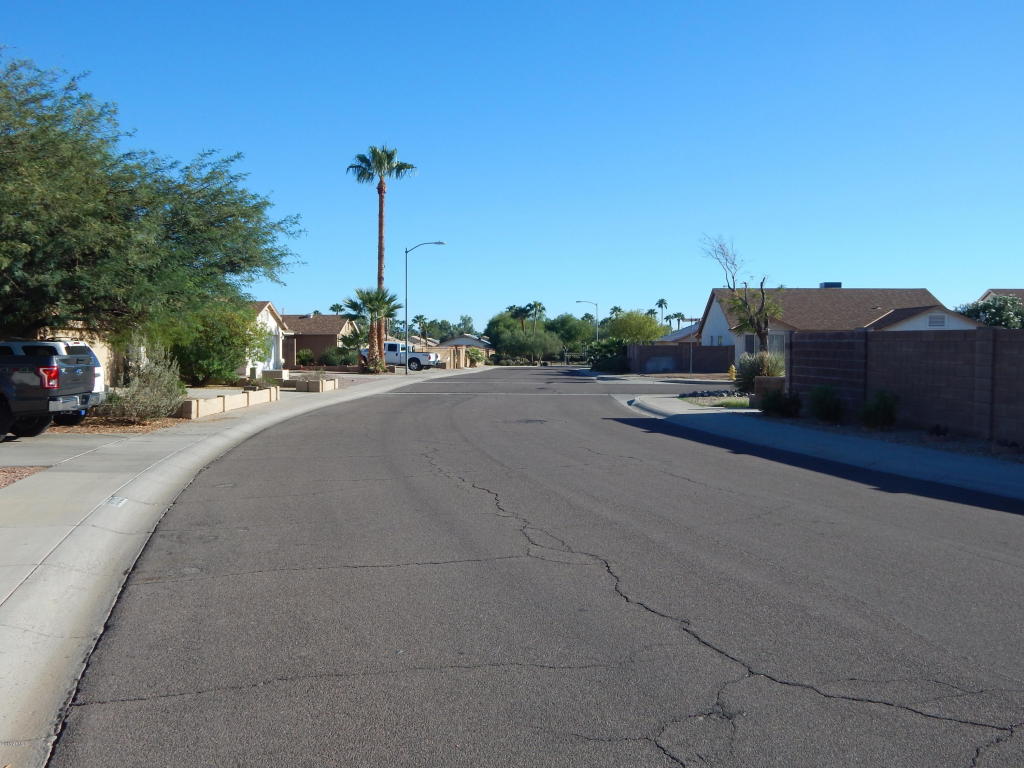 18009 N 143RD Drive, Surprise, AZ 85374