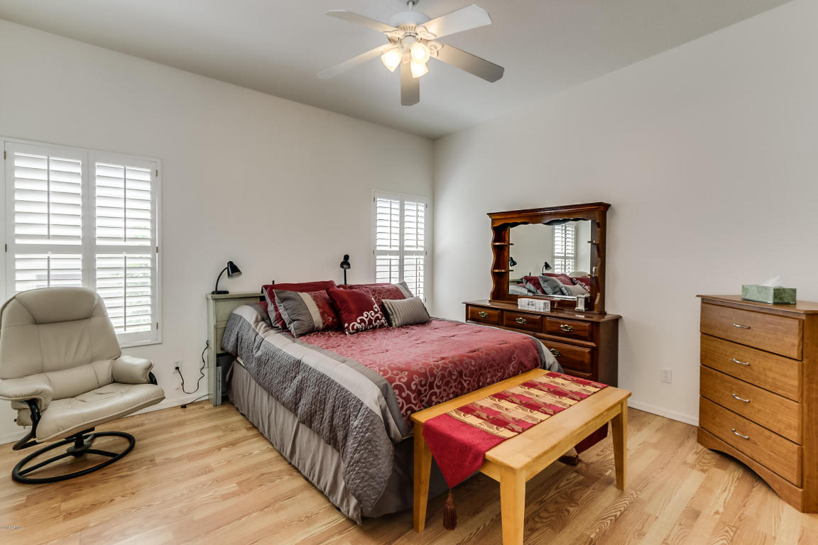 17200 W BELL Road, Surprise, AZ 85374