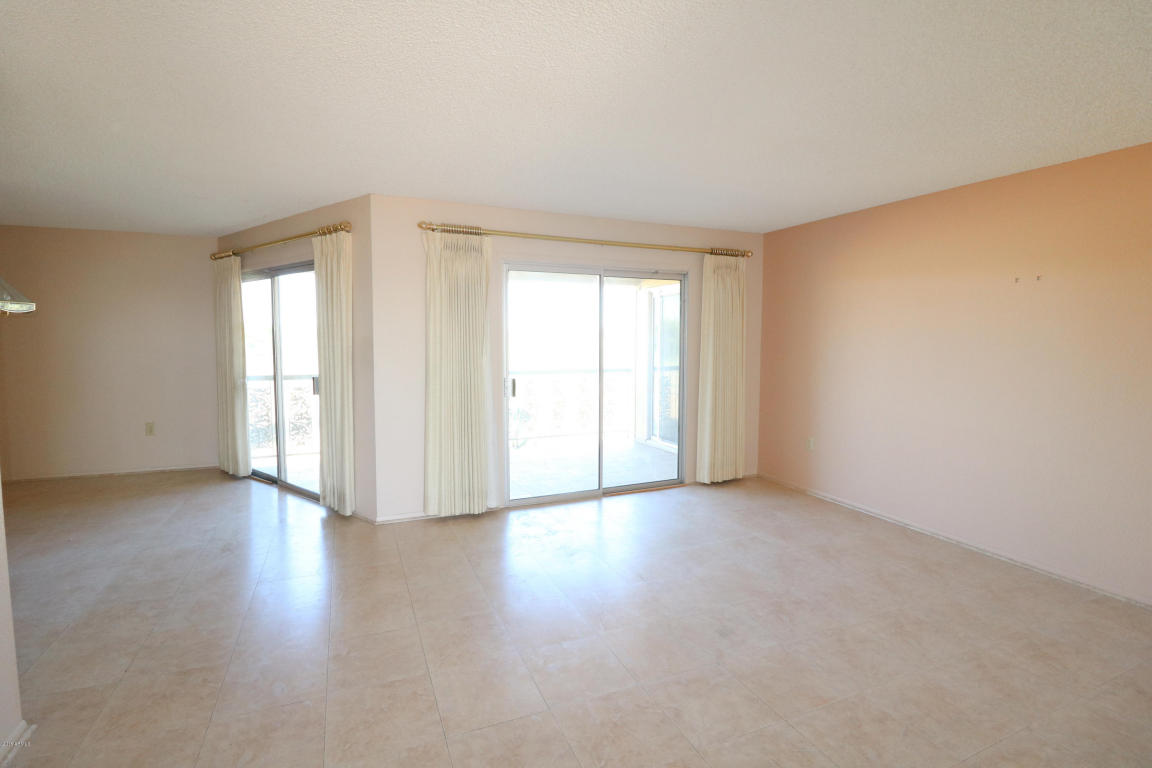 19240 N STAR RIDGE Drive, Sun City West, AZ 85375