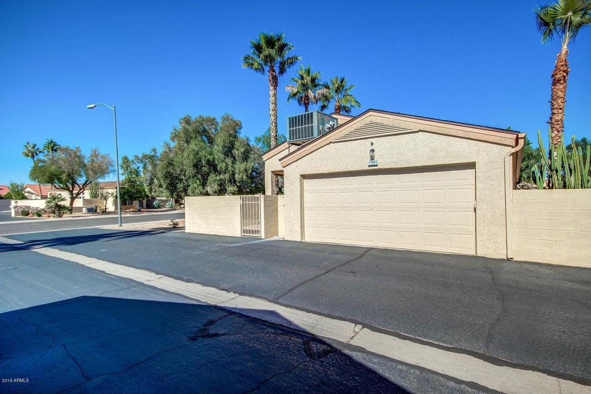 19903 N GREENVIEW Drive, Sun City West, AZ 85375