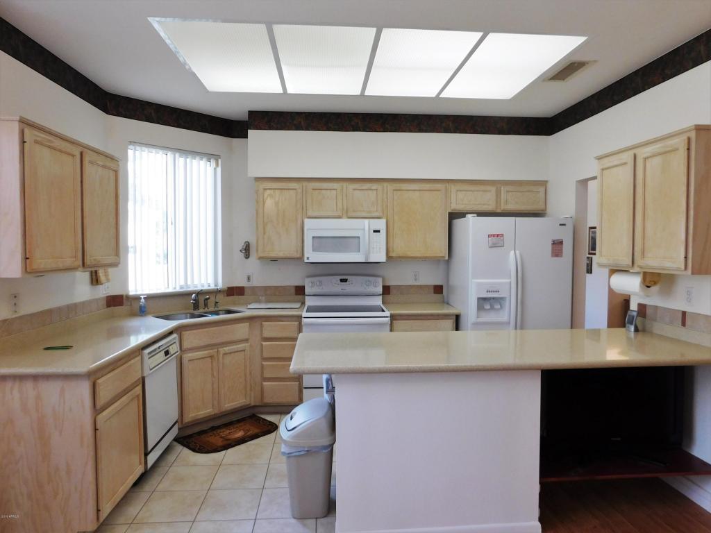 18630 N 136TH Drive, Sun City West, AZ 85375