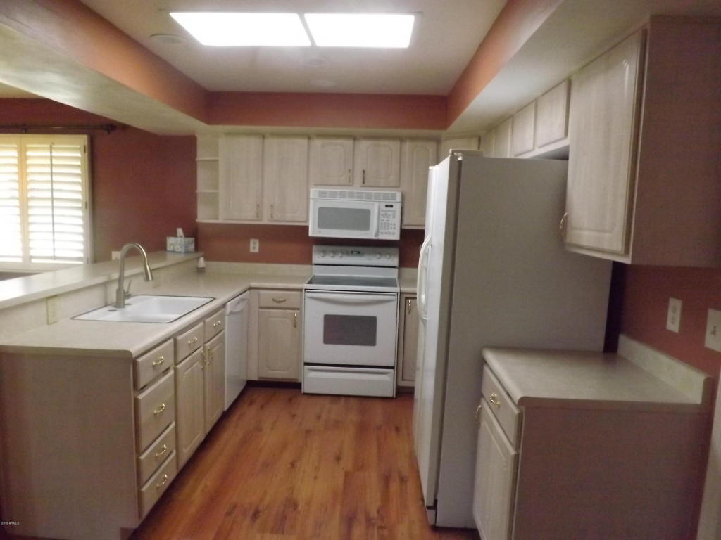 12723 W ASHWOOD Drive, Sun City West, AZ 85375