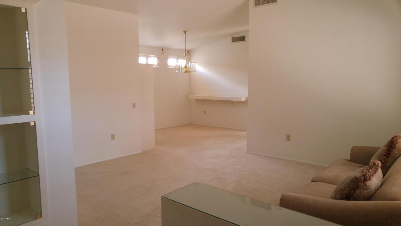 18607 N 136TH Drive, Sun City West, AZ 85375