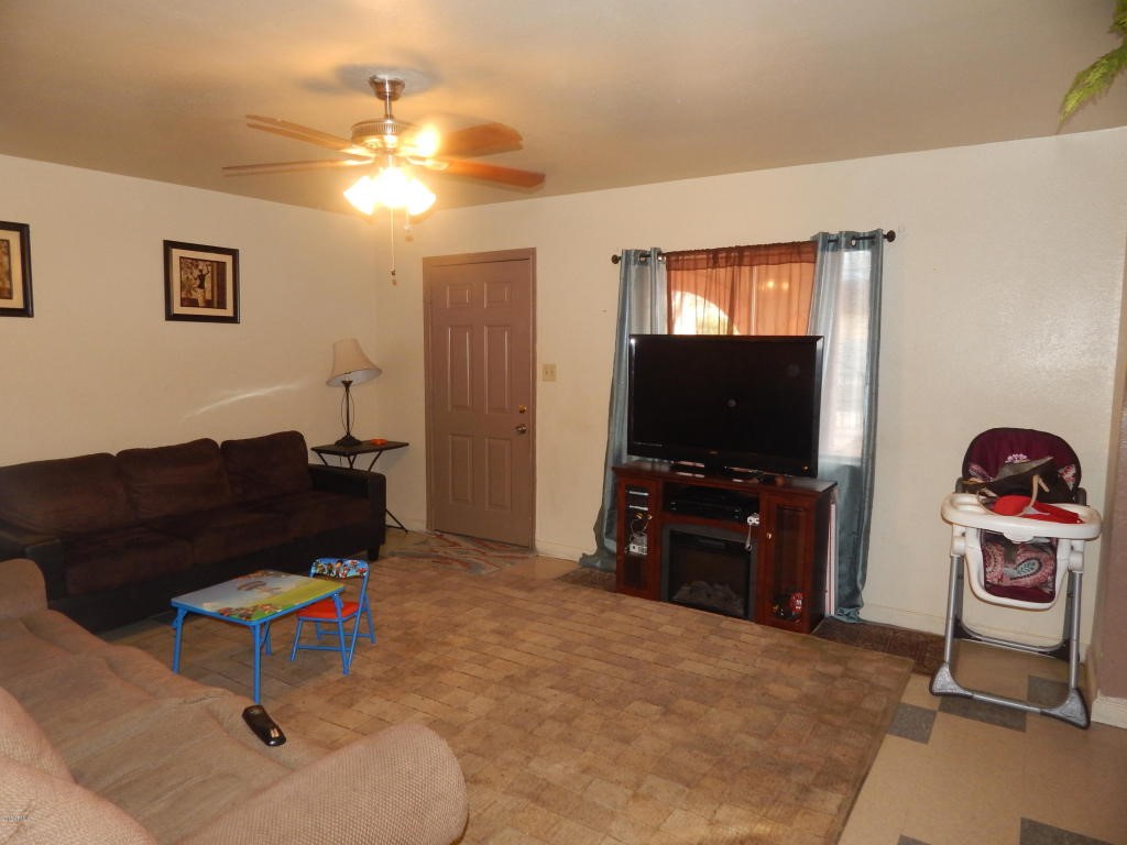 12524 W Paradise Lane, Surprise, AZ 85378