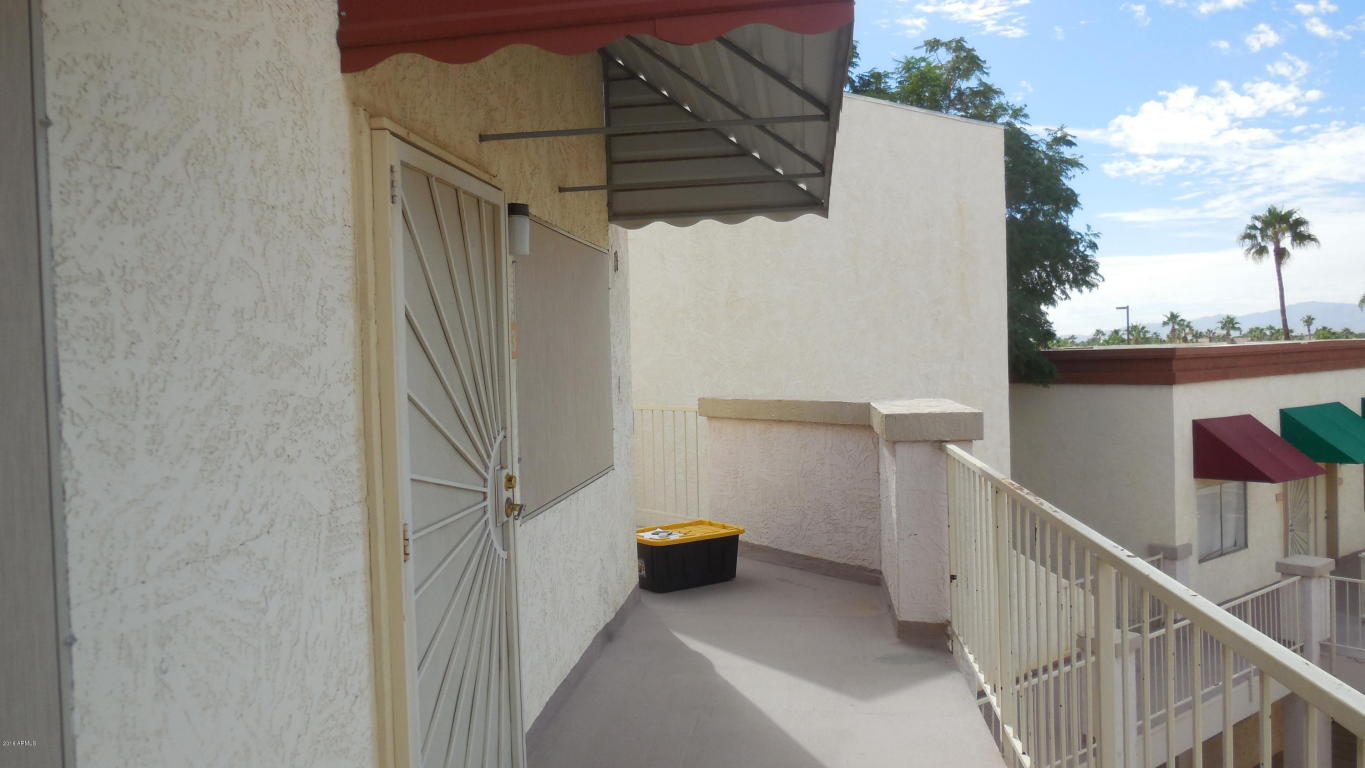12123 W BELL Road, Surprise, AZ 85378