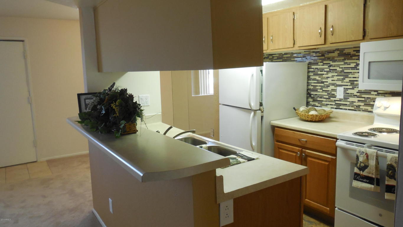 12123 W BELL Road, Surprise, AZ 85378