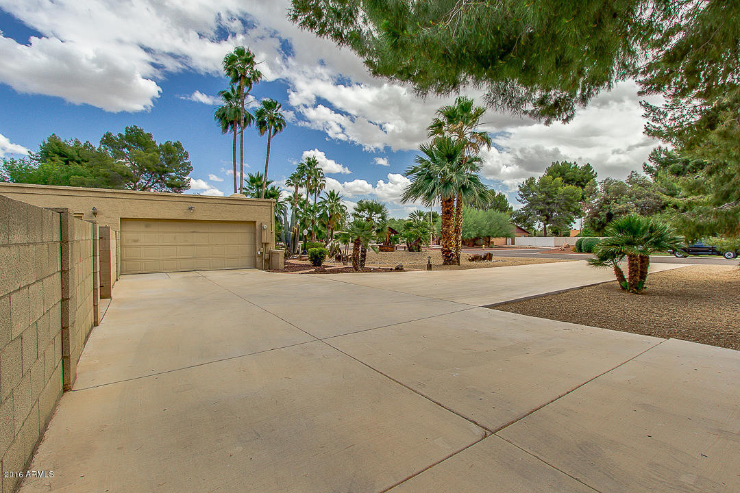 7002 W CALAVAR Road, Peoria, AZ 85381