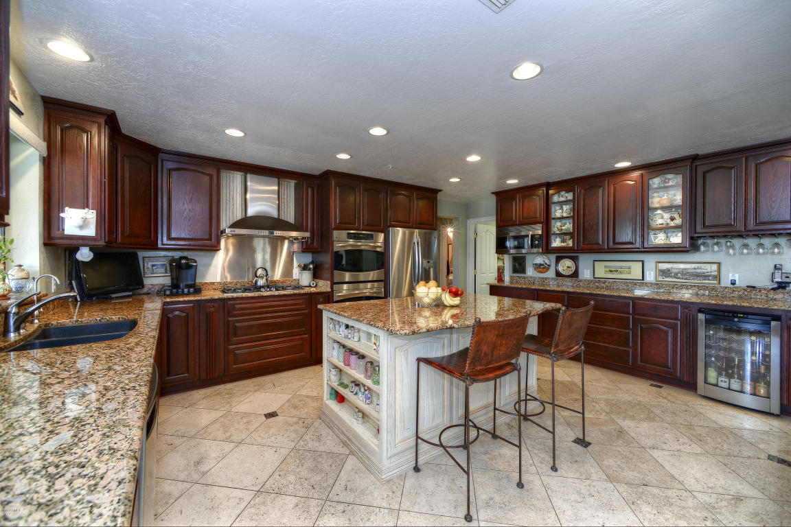 7333 W CRABAPPLE Drive, Peoria, AZ 85383