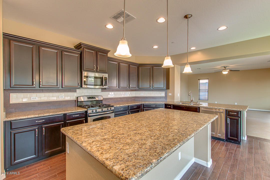 13334 W JESSE RED Drive, Peoria, AZ 85383
