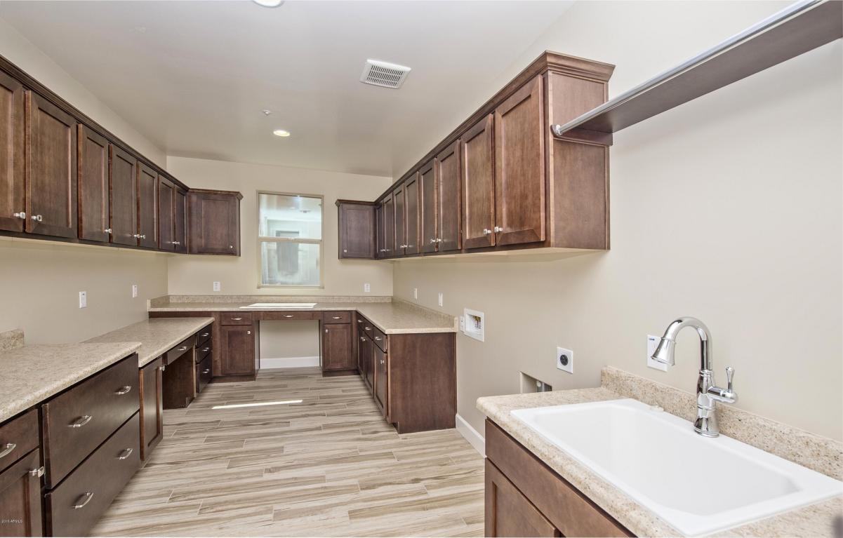 13220 W BAKER Drive, Peoria, AZ 85383