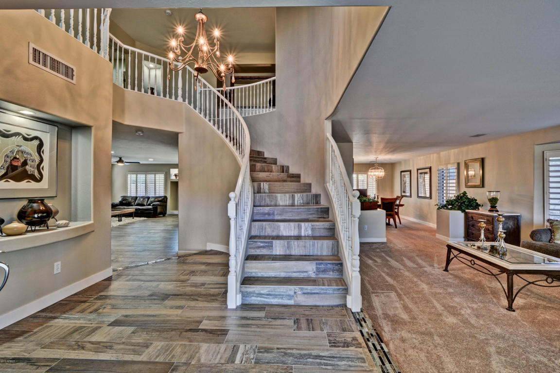 7242 W CRABAPPLE Drive, Peoria, AZ 85383