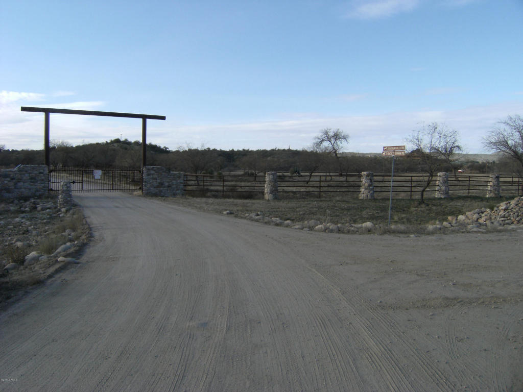 00 W LARREA Trail, Wickenburg, AZ 85390
