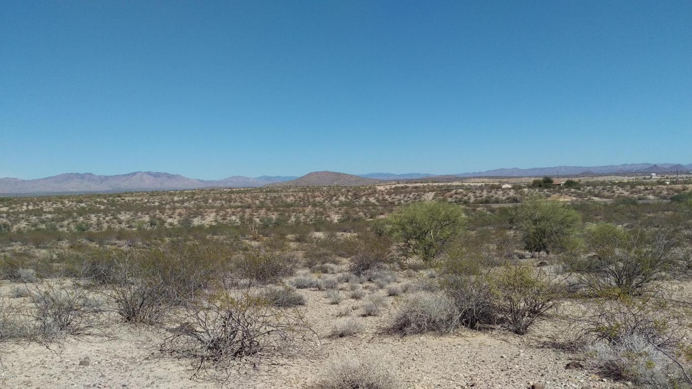 34706 S Nine Irons Road, Wickenburg, AZ 85390
