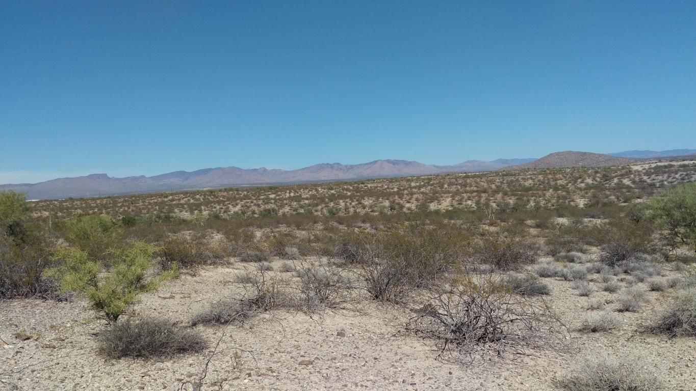 34706 S Nine Irons Road, Wickenburg, AZ 85390