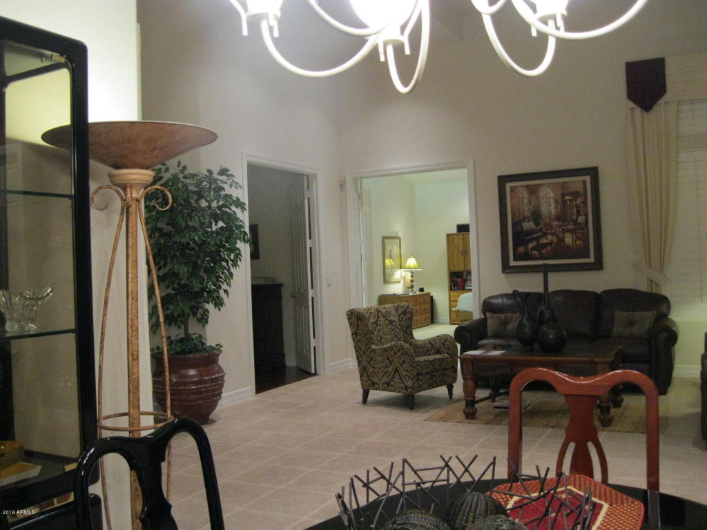 13573 FAIRWAY Loop N, Goodyear, AZ 85395