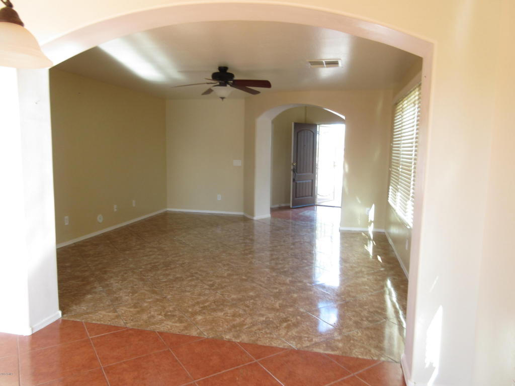 30325 W LEAH Drive, Buckeye, AZ 85396