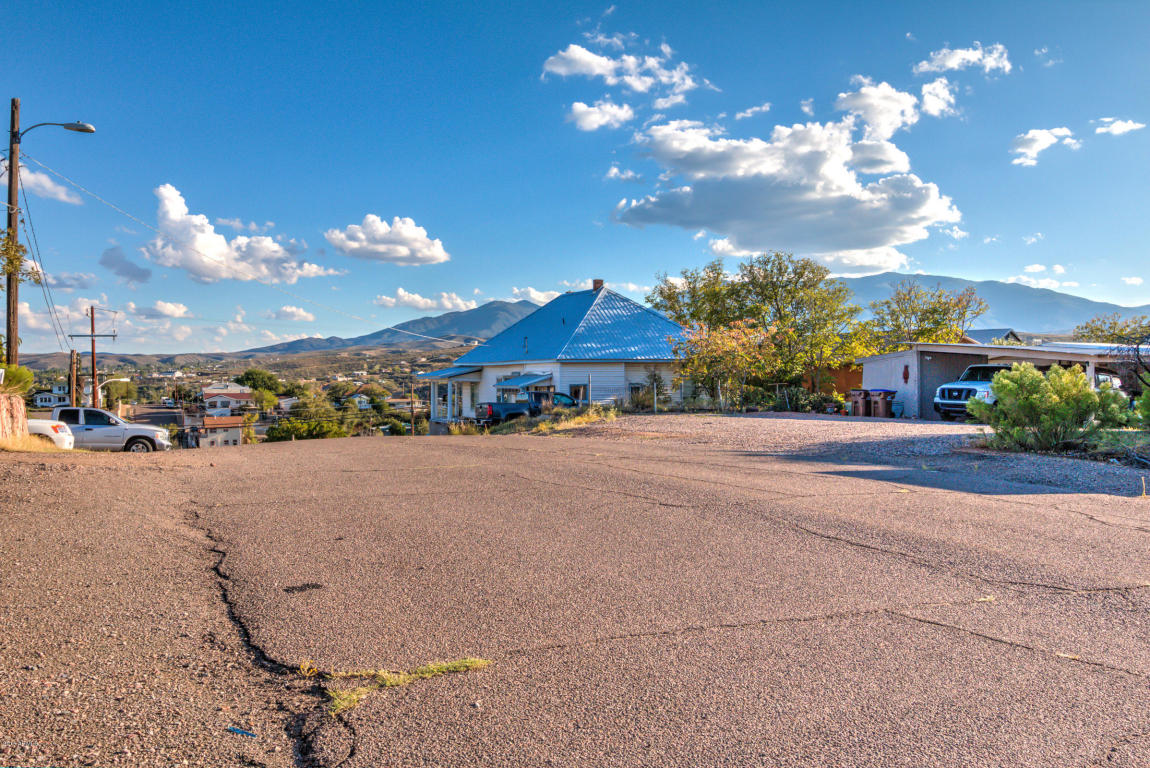289 N EAST Street, Globe, AZ 85501