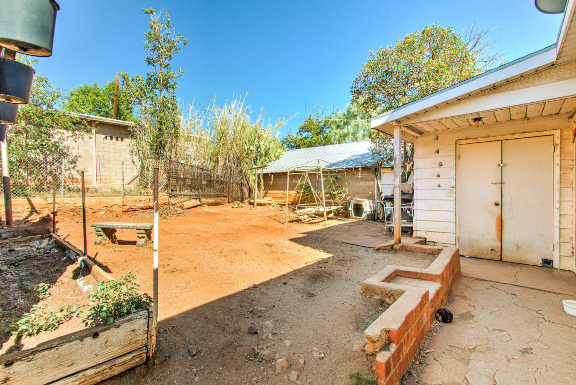 269 N SUTHERLAND Street, Globe, AZ 85501