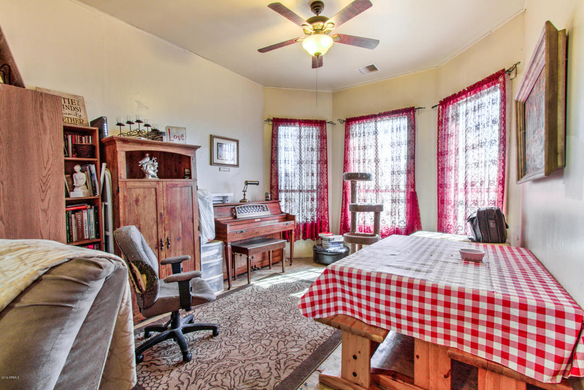 269 N SUTHERLAND Street, Globe, AZ 85501