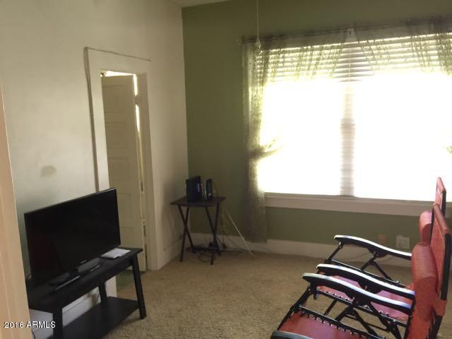 952 S JESSE HAYES Road, Globe, AZ 85501