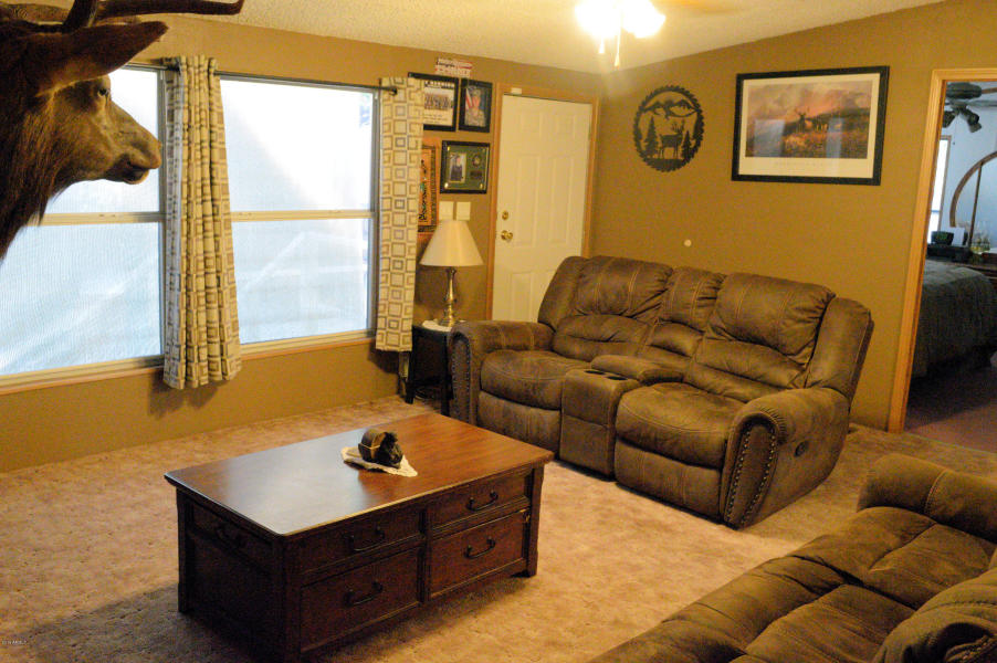 5633 S Central Drive, Globe, AZ 85501