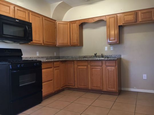 1306 W Tucson St, Safford, AZ 85546