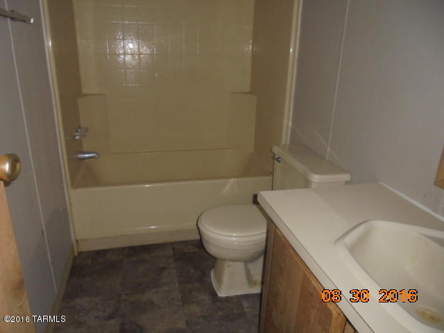 1483 N Cemetery, Benson, AZ 85602