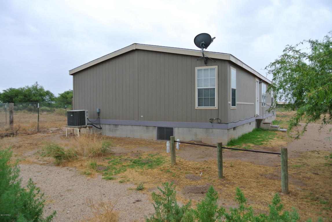 1227 N Evergreen, Benson, AZ 85602