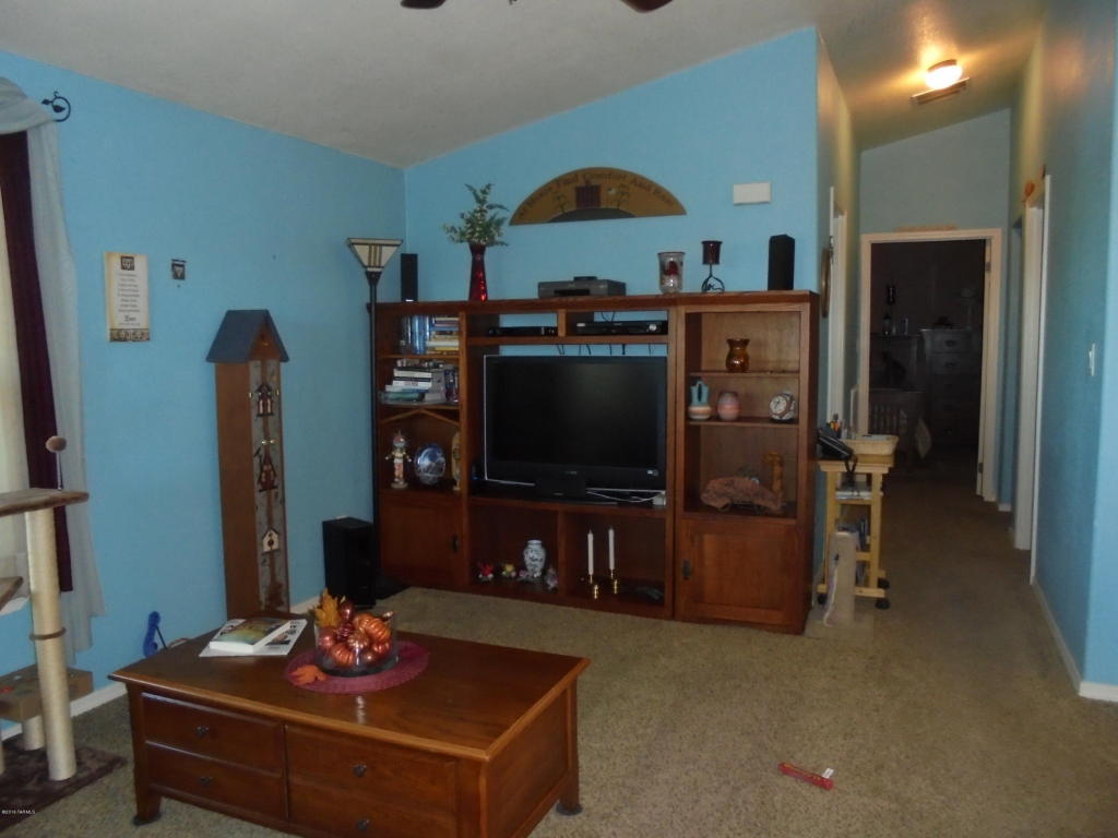 1030 S Barrel Cactus, Benson, AZ 85602