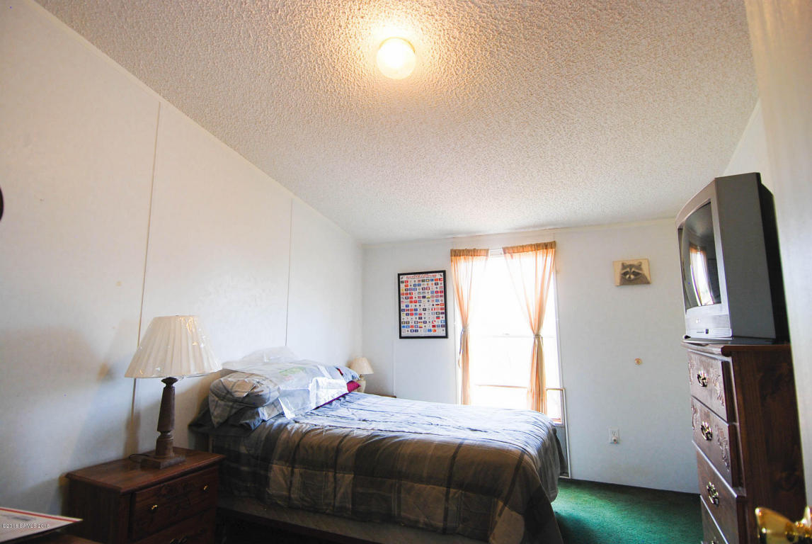 406 W Purdy Lane, Bisbee, AZ 85603