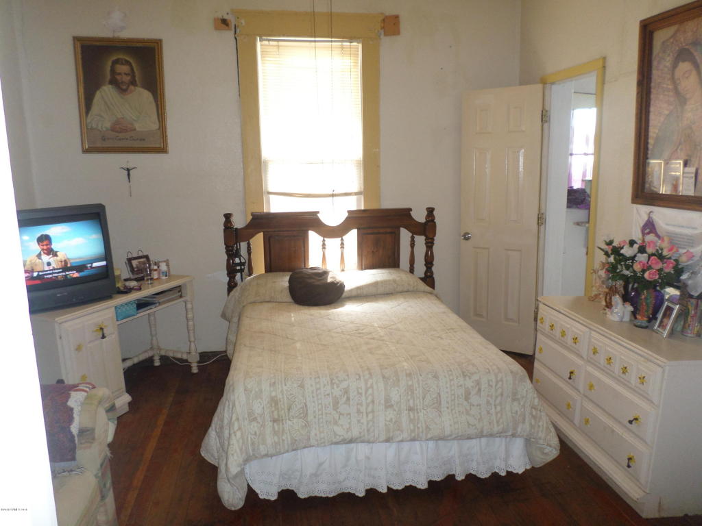 959 E 11th Street, Douglas, AZ 85607