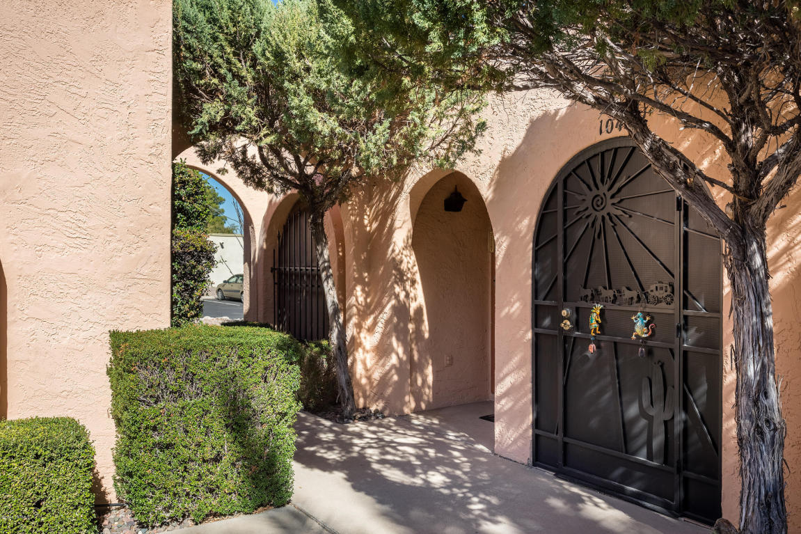 1040 S Calle De La Temporada, Green Valley, AZ 85614