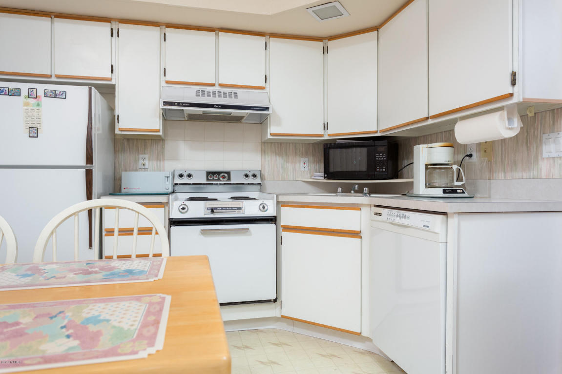 1040 S Calle De La Temporada, Green Valley, AZ 85614