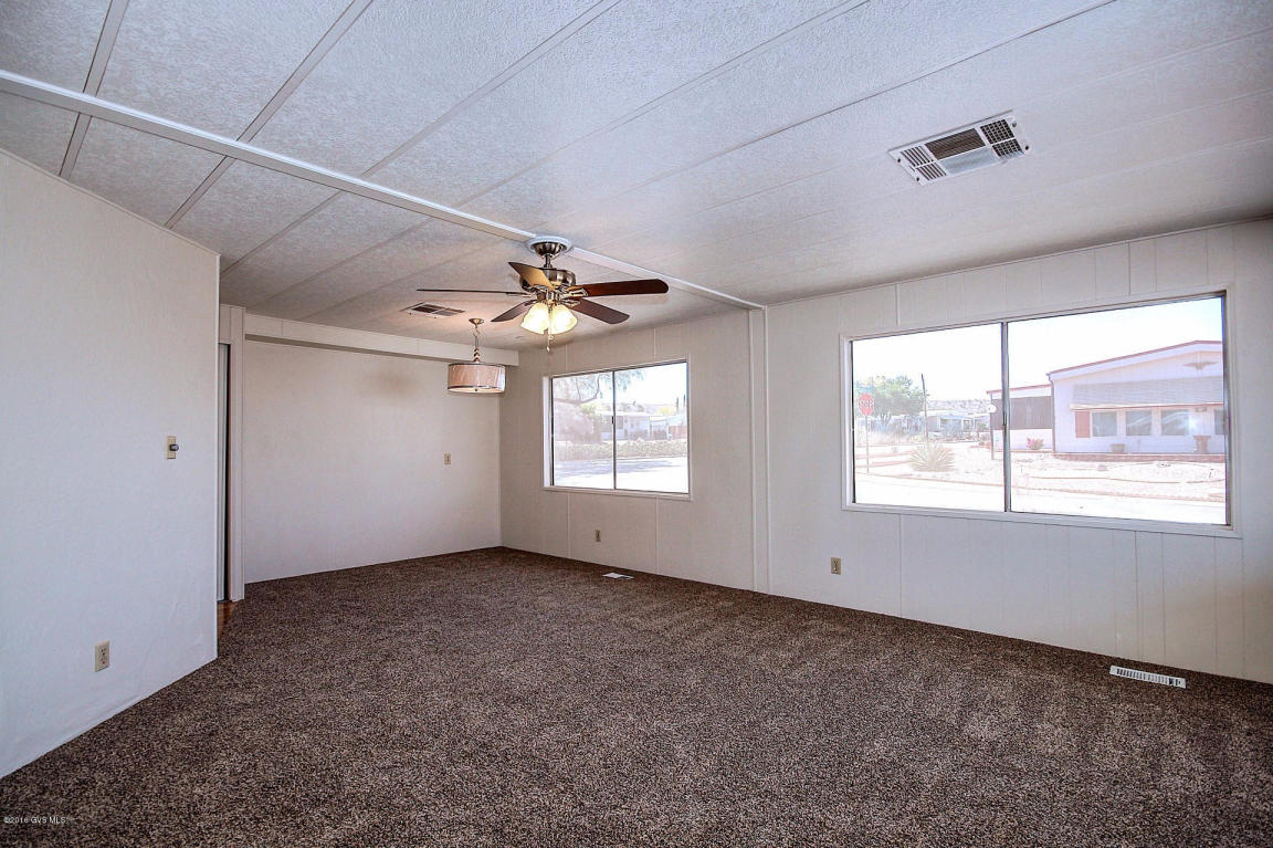 113 W Mora Drive, Green Valley, AZ 85614