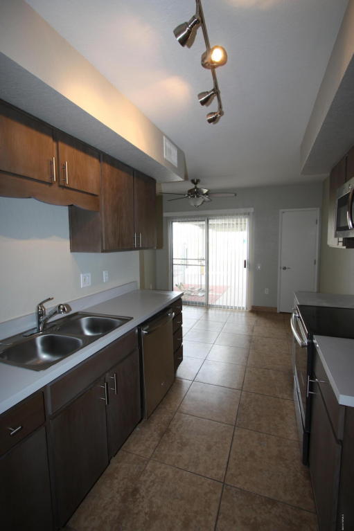 497 N Calle De Las Profetas, Green Valley, AZ 85614