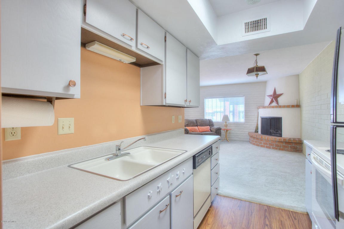 279 N Calle Del Diablo, Green Valley, AZ 85614
