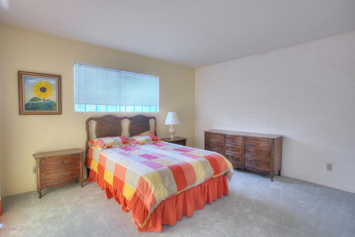279 N Calle Del Diablo, Green Valley, AZ 85614