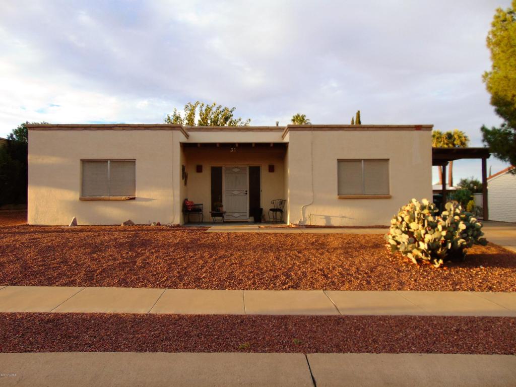31 E La Pera, Green Valley, AZ 85614