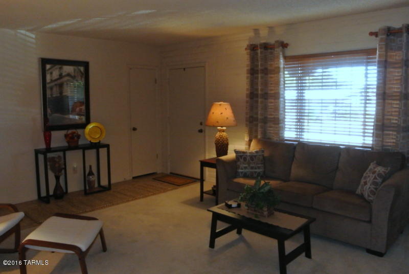 530 S La Lima, Green Valley, AZ 85614